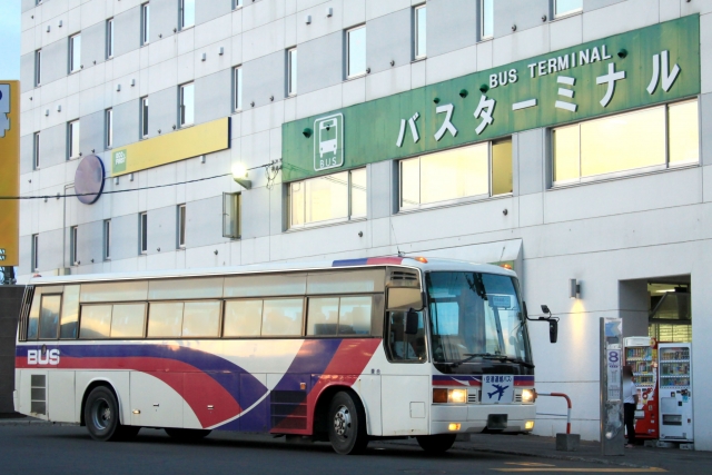 Arriving in Japan: From Airport to Hotel Airport limousine bus parked outside a bus terminal in Japan