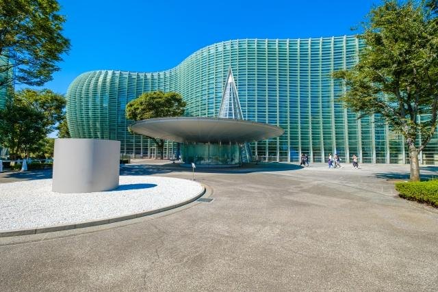 How to Enjoy a Rainy Day in Japan: Ideas for Travellers The curved glass facade of The National Art Center, Tokyo
